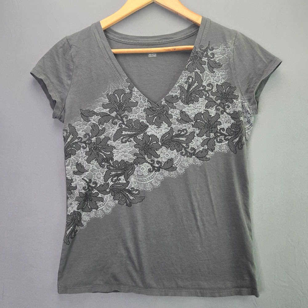 New York & Company T-Shirt V-Neck Floral Lace Graphic Size M Gray Cotton Tee